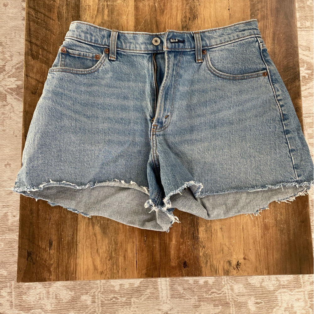 Abercrombie 90’s High Rise Short Curve Love